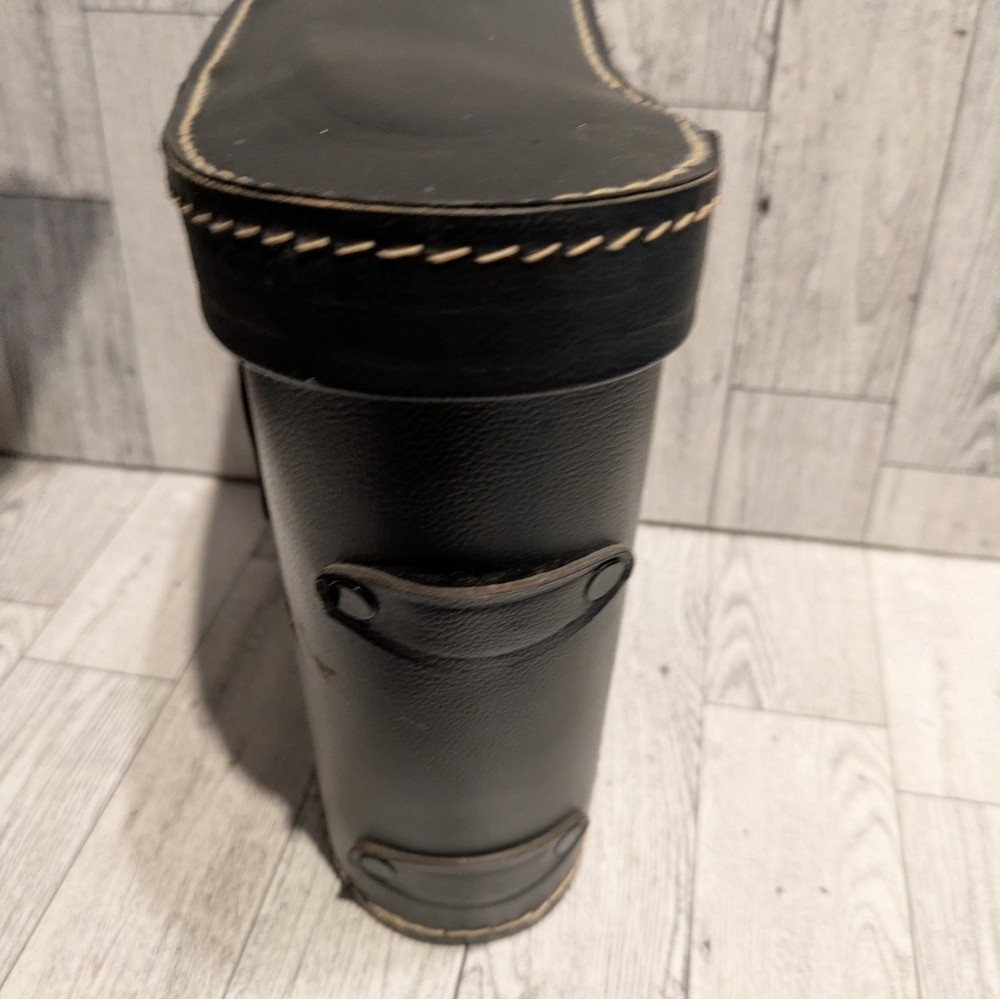 Classic Black Binoculars with Hard Case - Picture 15 of 16